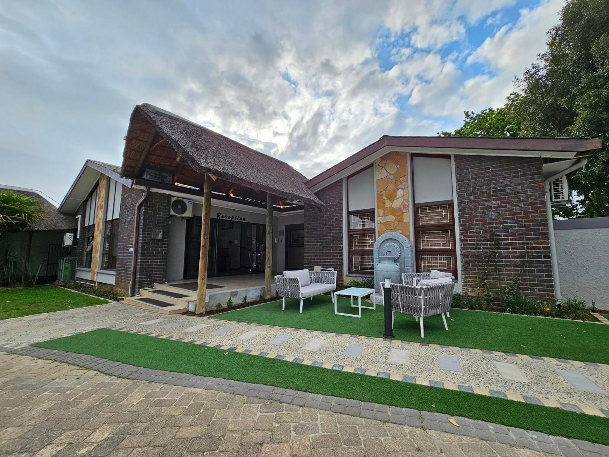 Balmoral Lodge Bellville Ngoại thất bức ảnh